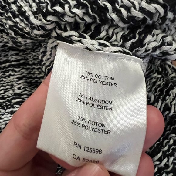 ELLEN TRACY Medium Scoop Neck Black & White Sleeveless Knit Top Cotton Stretch - Picture 4 of 7